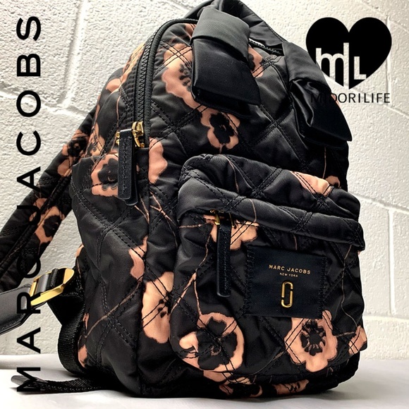 marc jacobs knot backpack